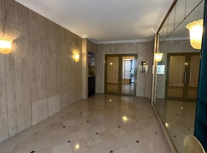 Lägenhet Arc De Triomphe Luxe Pour 4 *